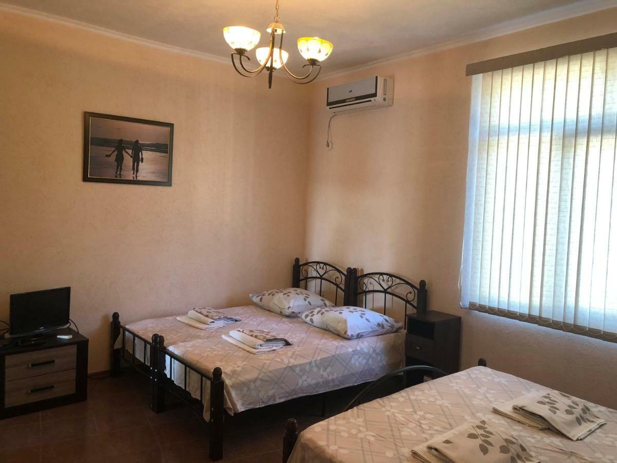 Emiliya Guest House Gagra Ngoại thất bức ảnh