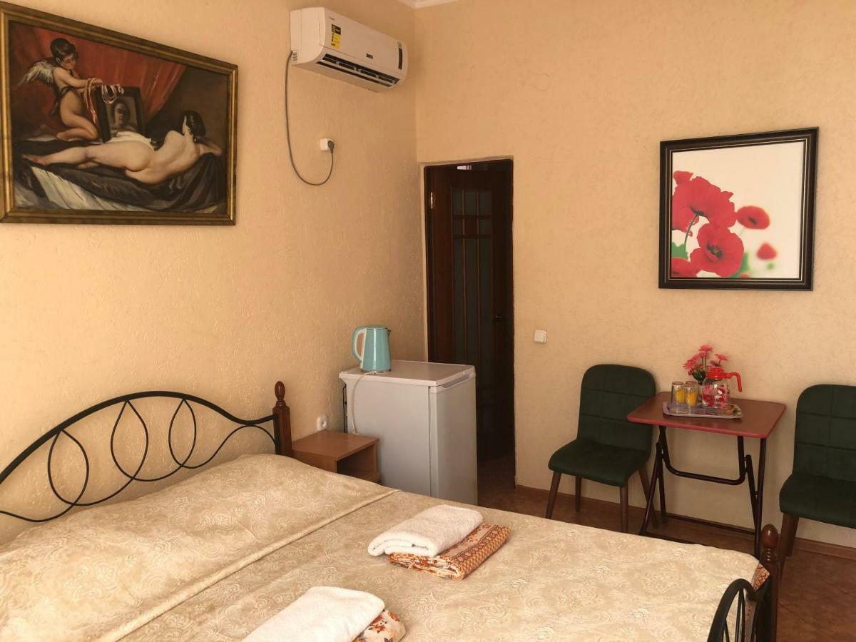 Emiliya Guest House Gagra Ngoại thất bức ảnh